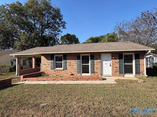 1831 Oakwood Avenue Ne, Huntsville, AL, 35811 | Card Image