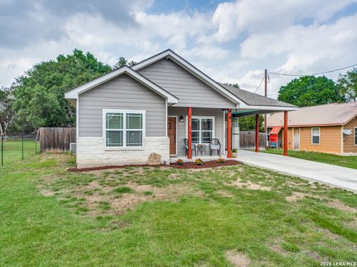 326 Valley Star Dr, Canyon Lake, TX, 78133-2504 | Card Image