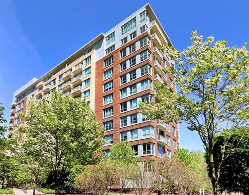 207-100 Station Lndg, Medford, MA, 02155-5179 | Card Image