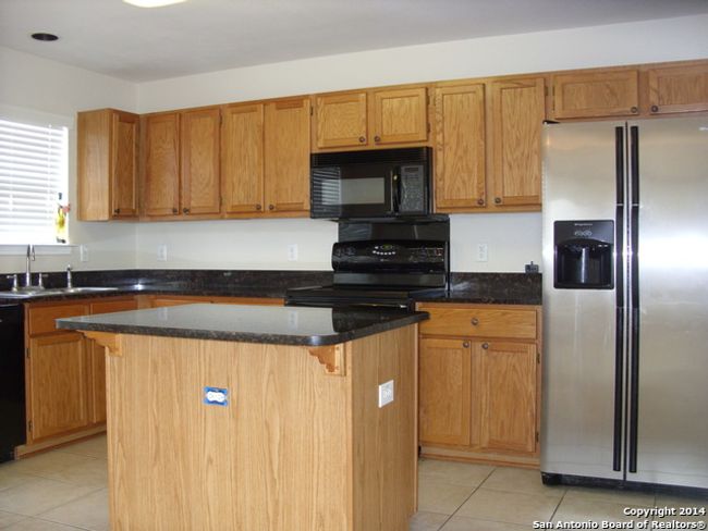 9019 Privilege Pt, House other with 3 bedrooms, 3 bathrooms and null parking in Converse TX | Image 5