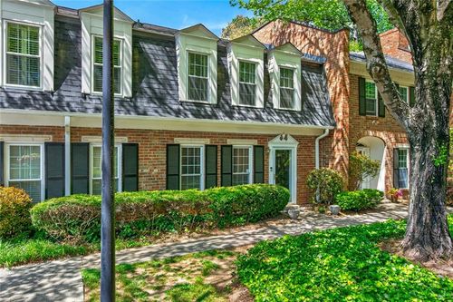 9 Scotland Pl Nw, Atlanta, GA, 30318-1452 | Card Image