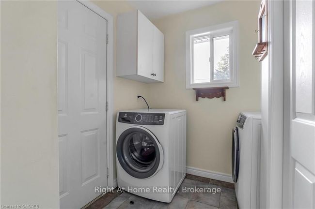 47 Morton Ave, House other with 4 bedrooms, 2 bathrooms and 4 parking in Dundas ON | Image 20