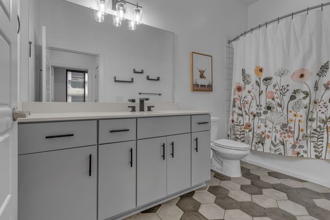 APT-402 - 1002 Division St, Condo with 2 bedrooms, 2 bathrooms and 2 parking in Nashville TN | Image 16