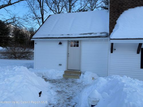 7-3559 New York 32, Saugerties, NY, 12477 | Card Image