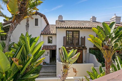 unit-5-8638 Villa La Jolla Dr, La Jolla, CA, 92037-2363 | Card Image