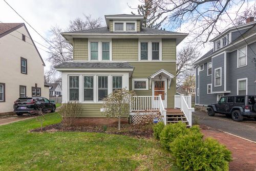 2412 Glenwood Dr, Kalamazoo, MI, 49008-2406 | Card Image