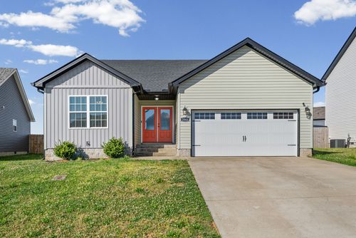 2043 Jackie Lorraine Dr, Clarksville, TN, 37042-9585 | Card Image