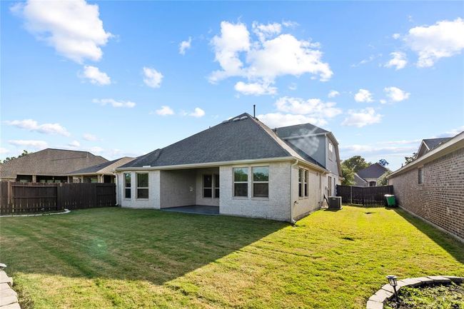 5715 Caper Shores Ln, House other with 5 bedrooms, 4 bathrooms and 2 parking in Sugar Land TX | Image 34