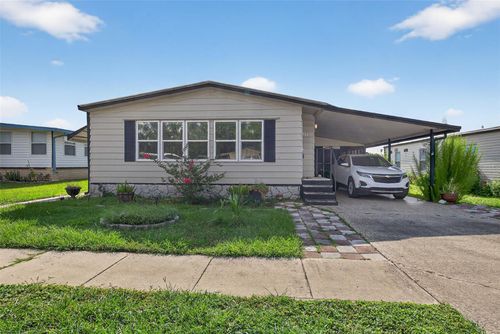 3850 Sarah Dr, WESLEY CHAPEL, FL, 33543-5025 | Card Image