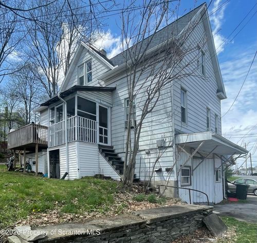 210 Center St, Clarks Summit, PA, 18411-1804 | Card Image