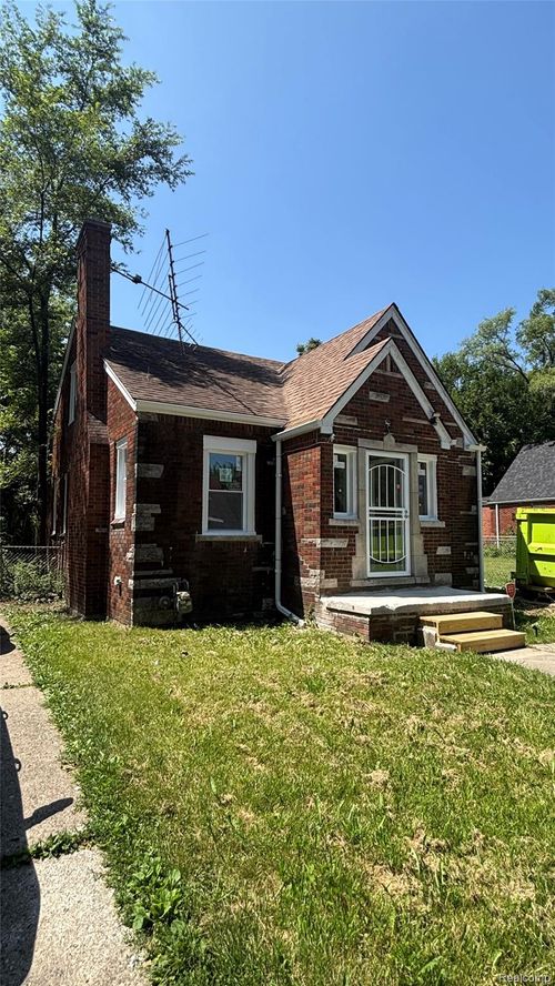 10891 Mogul St, Detroit, MI, 48224-2443 | Card Image