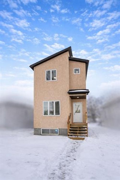 857 Boyd Ave, Winnipeg, MB, R2X0Z5 | Card Image