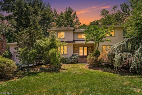40 Vista Dr, Morganville, NJ, 07751-1629 | Card Image