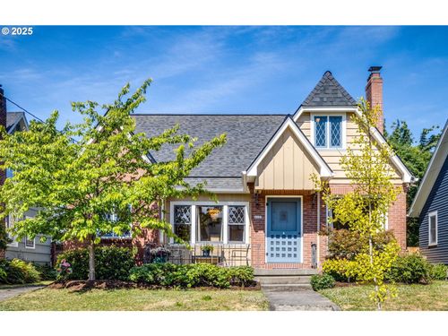 4137 Ne 25th Ave, Portland, OR, 97211-6423 | Card Image