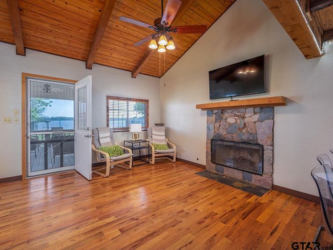22090 Sportsman Dr, House other with 3 bedrooms, 2 bathrooms and null parking in Chandler TX | Image 4