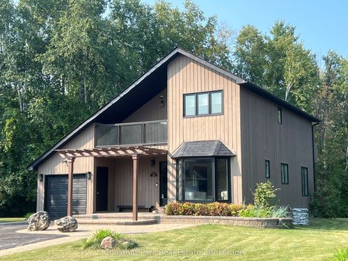 110 Lauries Crt, Blue Mountains, ON, L9Y0L4 | Card Image