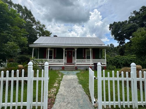 4700 Second St, Moss Point, MS, 39563-3226 | Card Image
