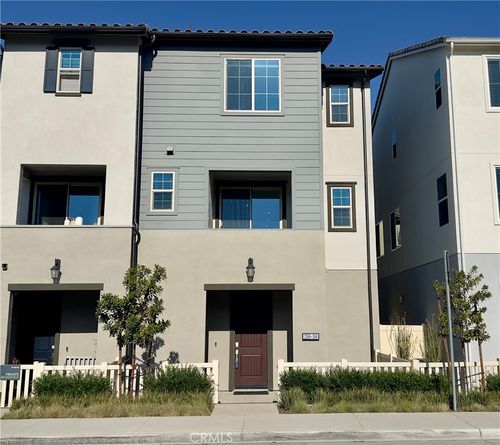 2584 Sprout Ln, Corona, CA, 92883-3670 | Card Image