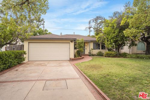 3461 Military Avenue, Los Angeles, CA, 90034 | Card Image