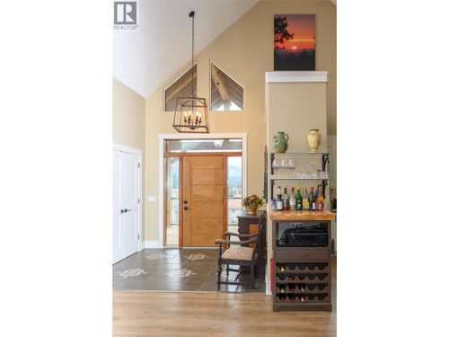 5112 Riverview Close, Fairmont Hot Springs, BC, V0B1L1 | Card Image