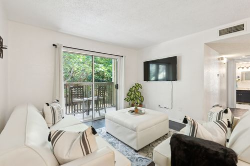 173-4845 Cedar Springs Rd, Dallas, TX, 75219-1207 | Card Image