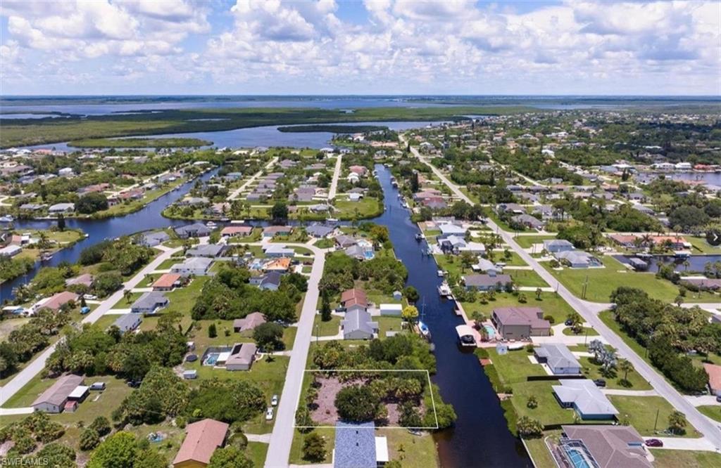 Land in PORT CHARLOTTE 3