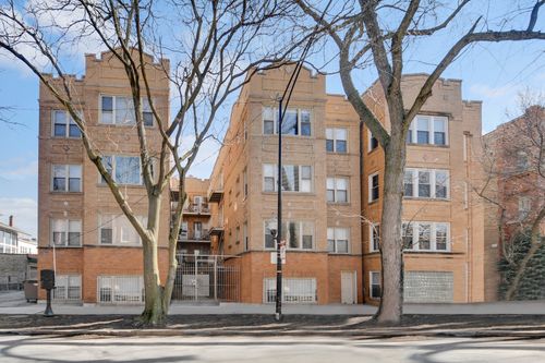 apt-2w-1009 N Oakley Blvd, Chicago, IL, 60622-3527 | Card Image