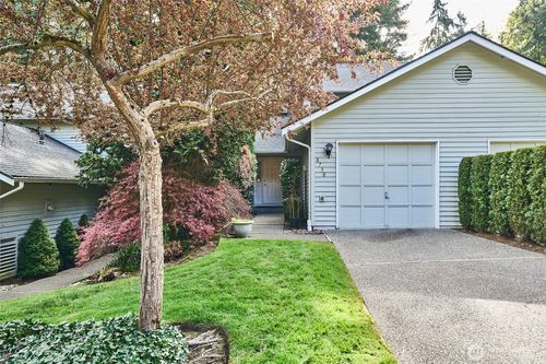 8730 133rd Avenue Ne, Redmond, WA, 98052 | Card Image