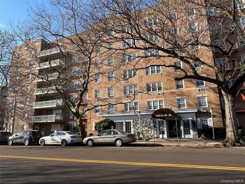 6n-149-30 88th St, Howard Beach, NY, 11414-1424 | Card Image
