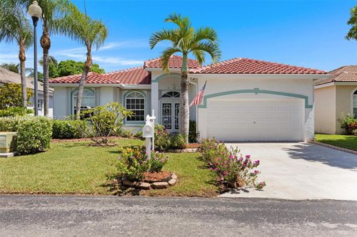 2915 Se 4th Pl, Homestead, FL, 33033-5768 | Card Image