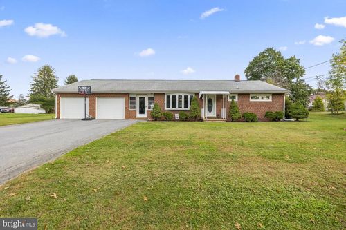 3 Della Ln, Boonsboro, MD, 21713-1001 | Card Image