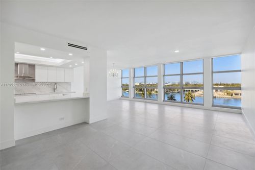 apt-7m-5055 Collins Ave, Miami Beach, FL, 33140-2766 | Card Image
