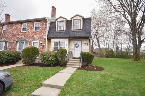 apt-4-135 Forrest St, Plaistow, NH, 03865-2638 | Card Image