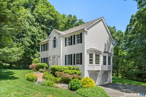 15 Rose Ln, Sandy Hook, CT, 06482-1468 | Card Image