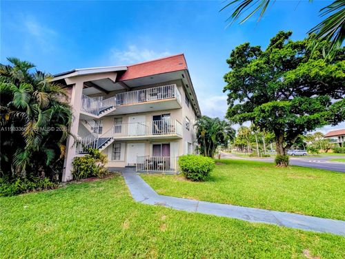 226a-3061 Nw 47th Ter, Lauderdale Lakes, FL, 33313-1787 | Card Image