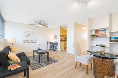 203-1127 Davenport Street, Honolulu, HI, 96822 | Card Image