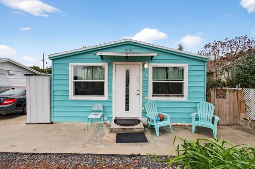 1071 Peak Road, Lake Worth, FL, 33462 | Card Image