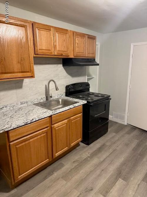 1-600 Livingston Ave, Albany, NY, 12206-2223 | Card Image