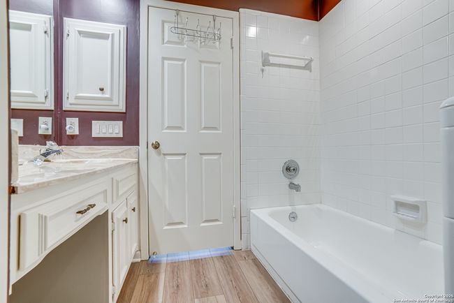 APT-1603 - 2611 Eisenhauer Rd, Condo with 3 bedrooms, 2 bathrooms and null parking in San Antonio TX | Image 27