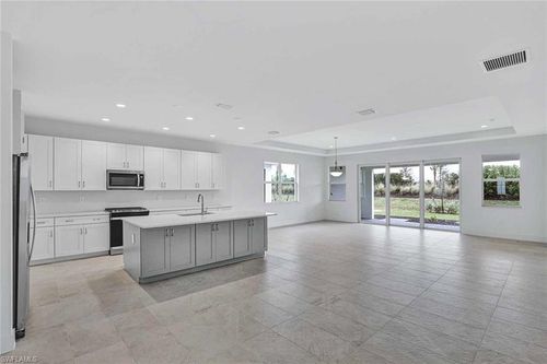44402 Panther Dr, Babcock Ranch, FL, 33982-6129 | Card Image