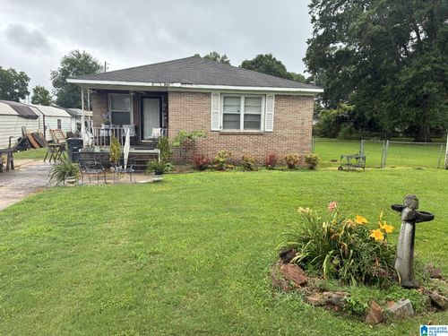 102 Lakeland Avenue, HUEYTOWN, AL, 35023 | Card Image