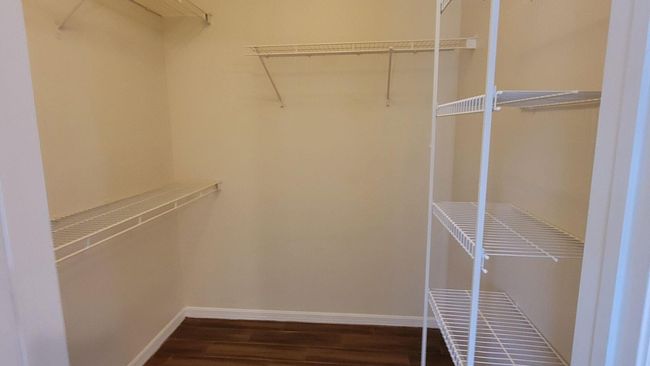 APT-304 - 6533 Emerald Dunes Dr, Condo with 2 bedrooms, 2 bathrooms and null parking in West Palm Beach FL | Image 6