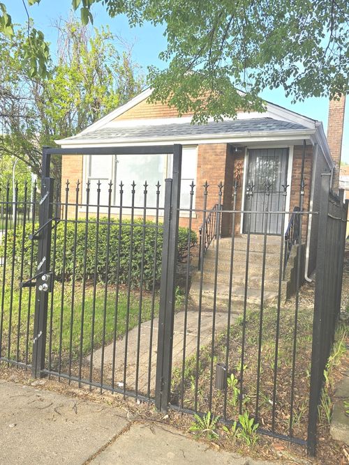 6801 S Hermitage Avenue, Chicago, IL, 60636 | Card Image