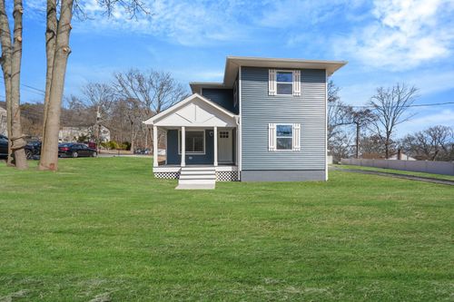 431 Adirondack Dr, Farmingville, NY, 11738-2016 | Card Image