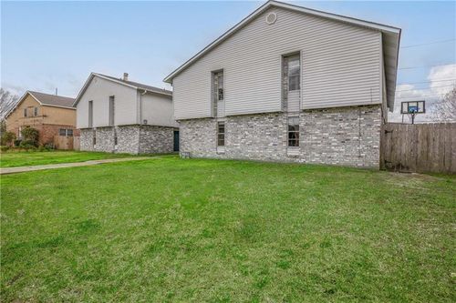 56 Brandon Hall Dr, Destrehan, LA, 70047-3247 | Card Image