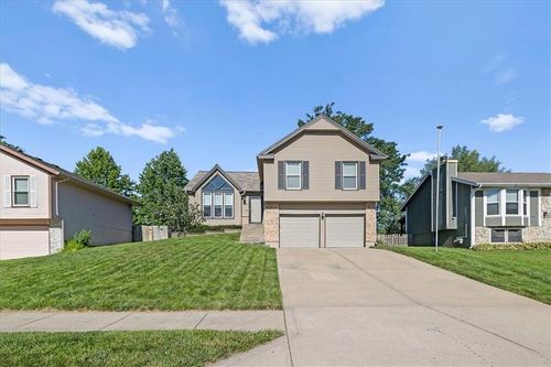 10320 N Baltimore Avenue, Kansas City, MO, 64155 | Card Image