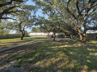 108 Sweet Bay Street, House other with 3 bedrooms, 2 bathrooms and 2 parking in Rockport TX | Image 2