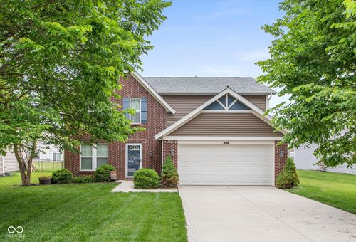 5588 W Woodhaven Dr, Mccordsville, IN, 46055-8005 | Card Image