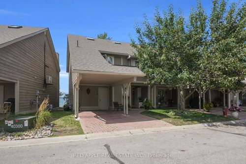 12 Davy Point Cir, Keswick, ON, L4P3H2 | Card Image