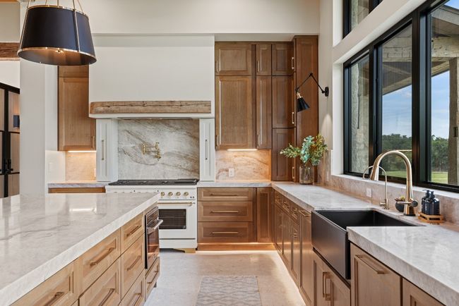 1318 Countryside Bnd, House other with 4 bedrooms, 5 bathrooms and 6 parking in Fredericksburg TX | Image 21
